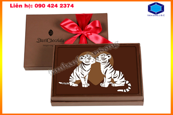 Hop-dung-chocolate-valentine.jpg